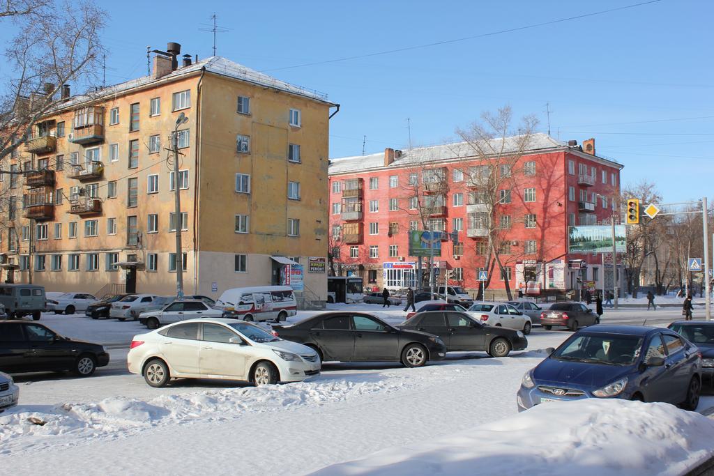Ust-Kamenogorsk Hotel Екстер'єр фото