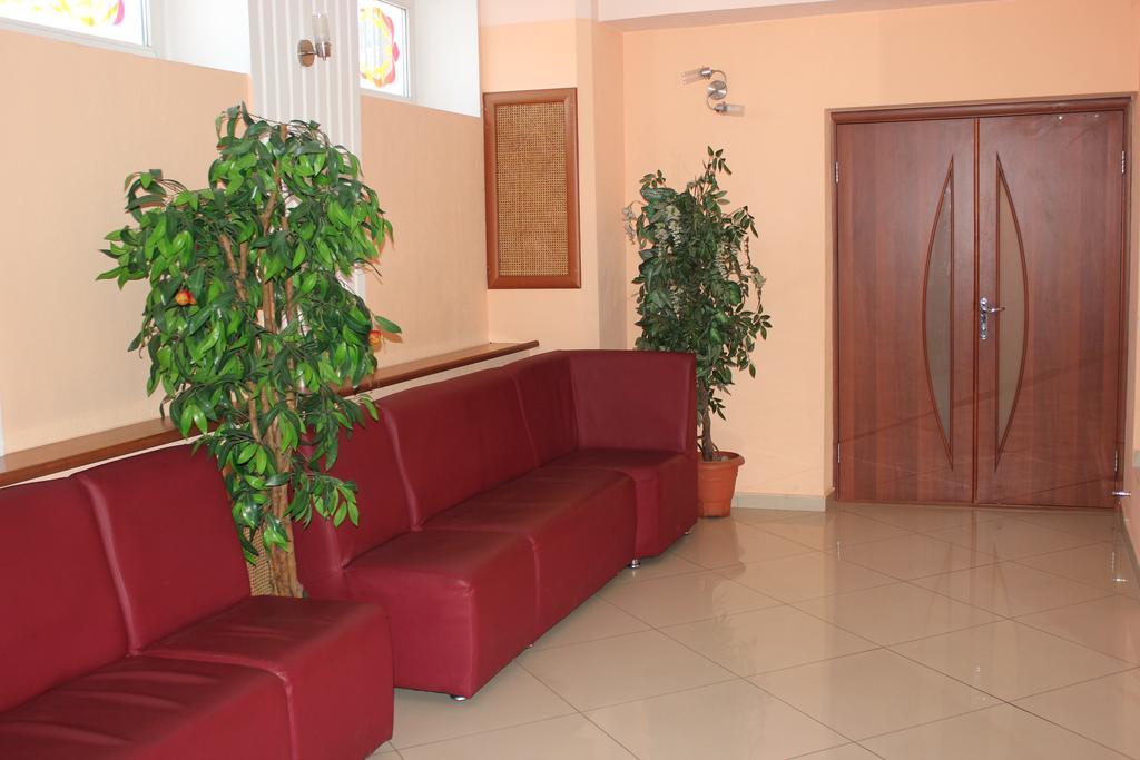 Ust-Kamenogorsk Hotel Екстер'єр фото