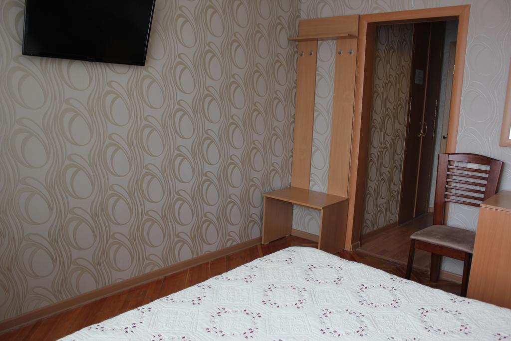 Ust-Kamenogorsk Hotel Екстер'єр фото