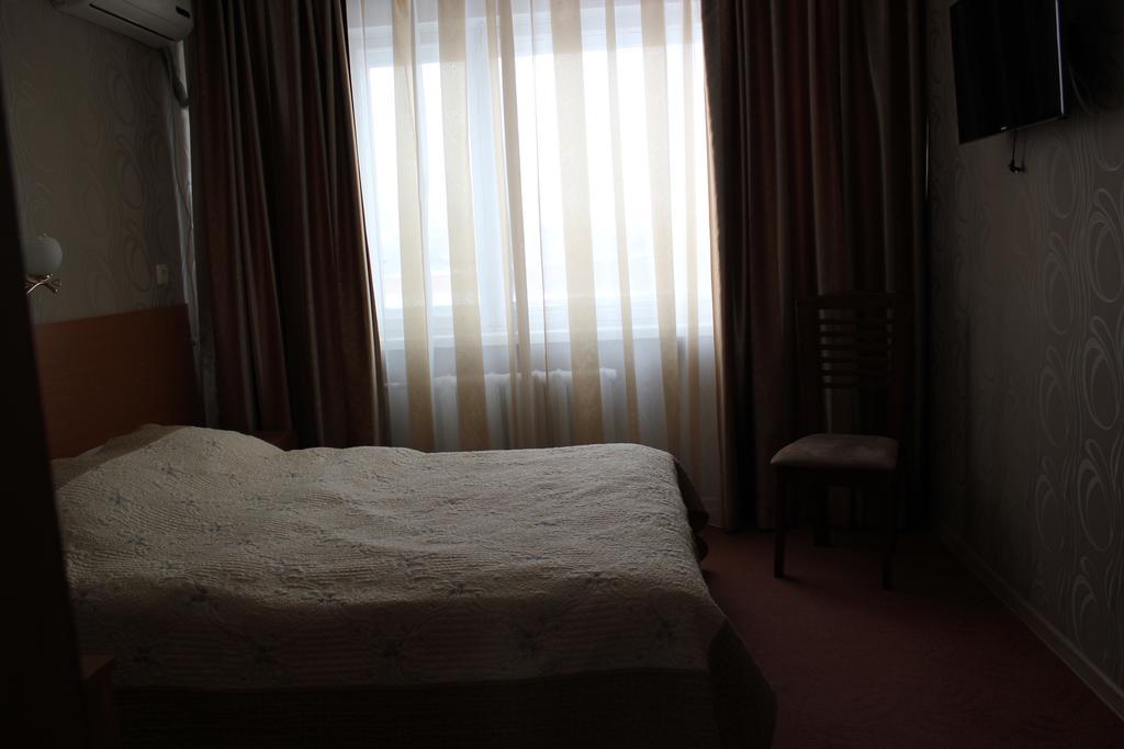 Ust-Kamenogorsk Hotel Екстер'єр фото
