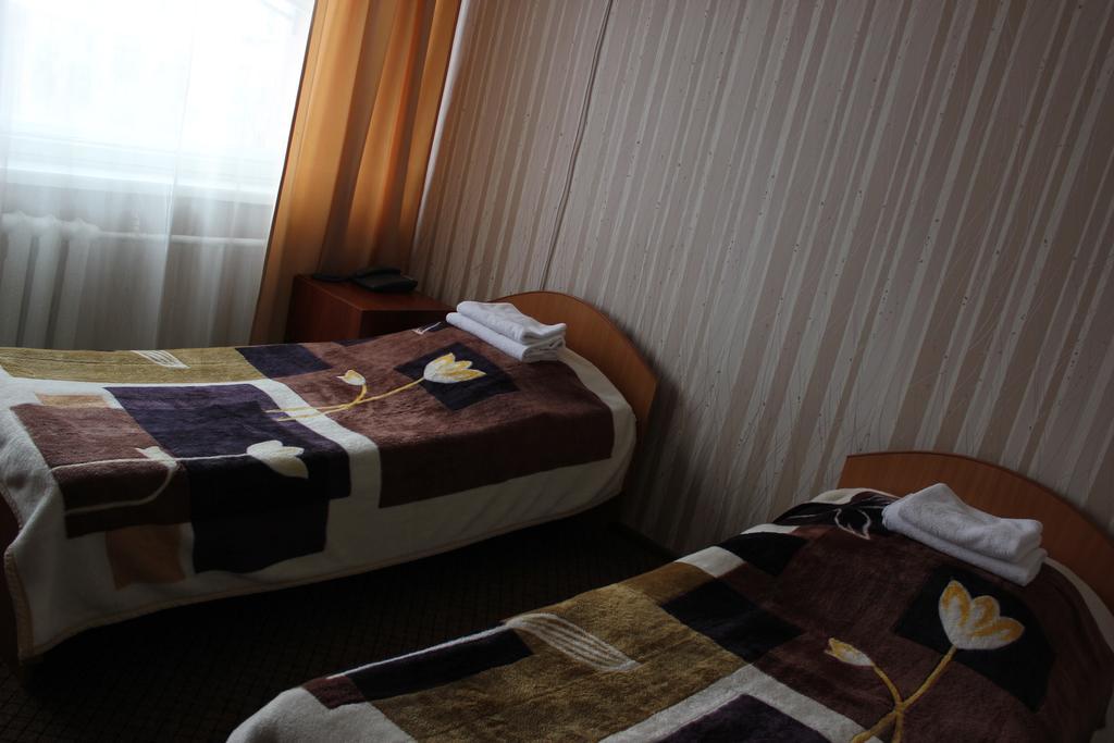 Ust-Kamenogorsk Hotel Екстер'єр фото