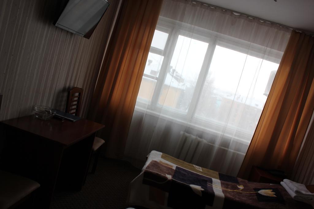 Ust-Kamenogorsk Hotel Екстер'єр фото