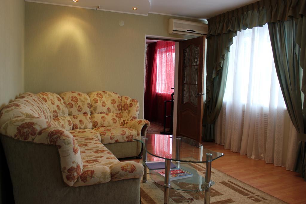 Ust-Kamenogorsk Hotel Екстер'єр фото