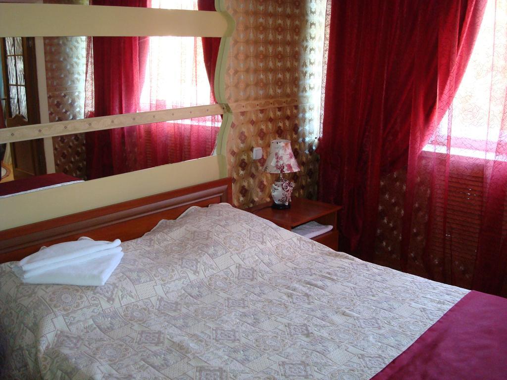 Ust-Kamenogorsk Hotel Номер фото